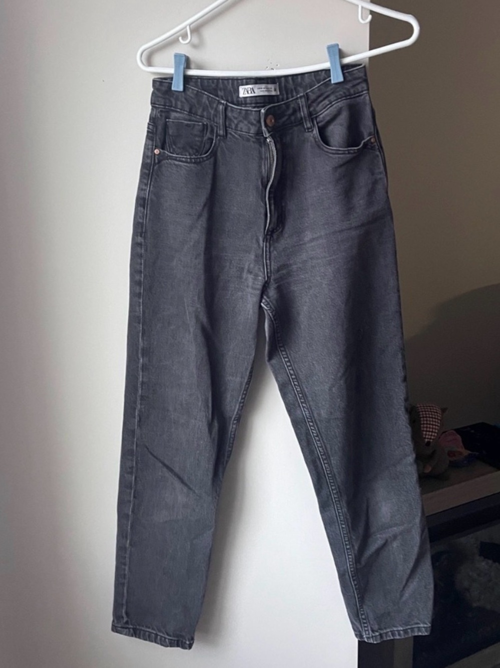Zara Straight Leg Jean Distressed Black Size 4